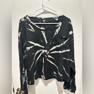 Tie dye long sleeve crop